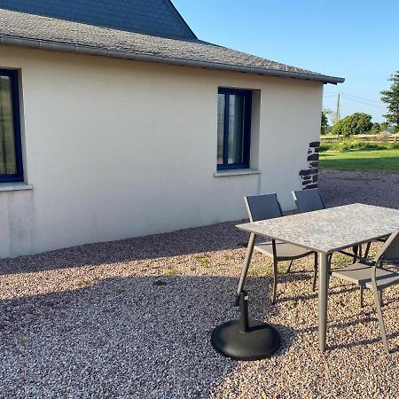 Vila L'Ote De Brekilien Saint-Malon-sur-Mel Exteriér fotografie