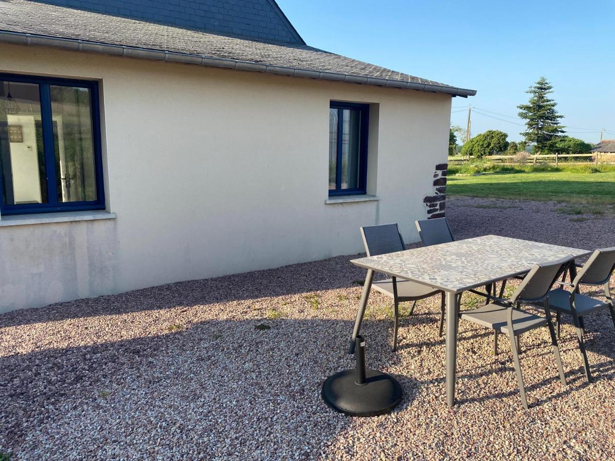 Vila L'Ote De Brekilien Saint-Malon-sur-Mel Exteriér fotografie