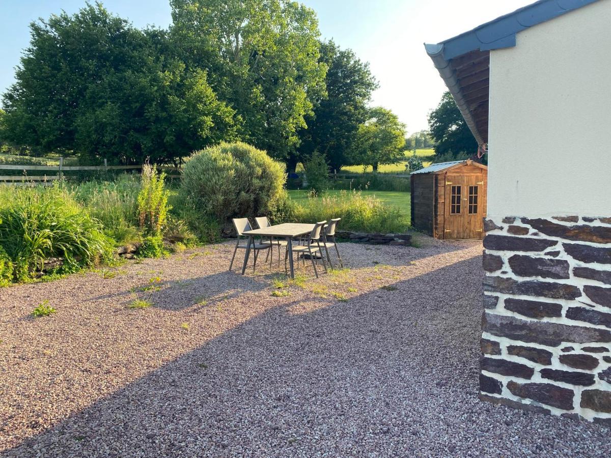 Vila L'Ote De Brekilien Saint-Malon-sur-Mel Exteriér fotografie